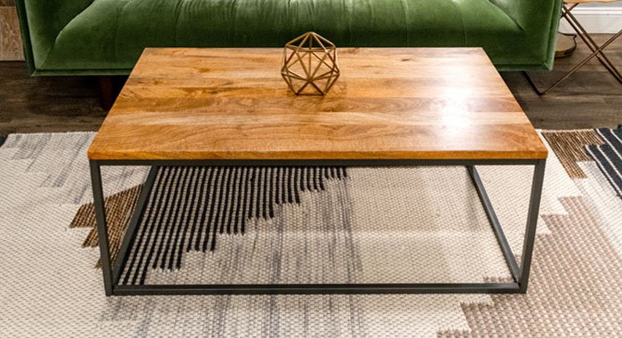 Mesas de centro en herrería con forma rectangular elaboradas con acero y madera Mesa de centro en herrería con forma rectangular elaboradas con acero y madera